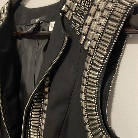 Studded vest - Picture 3 of 4